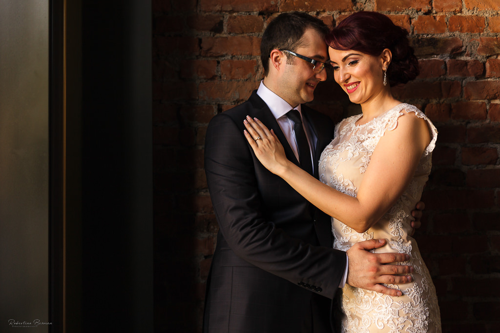 fotograf profesionist de nunta logodna cununie civila religioasa sedinte foto in studio portrete fotografie boudoir nud erotic sedinta foto de maternitate cu burtica gravida