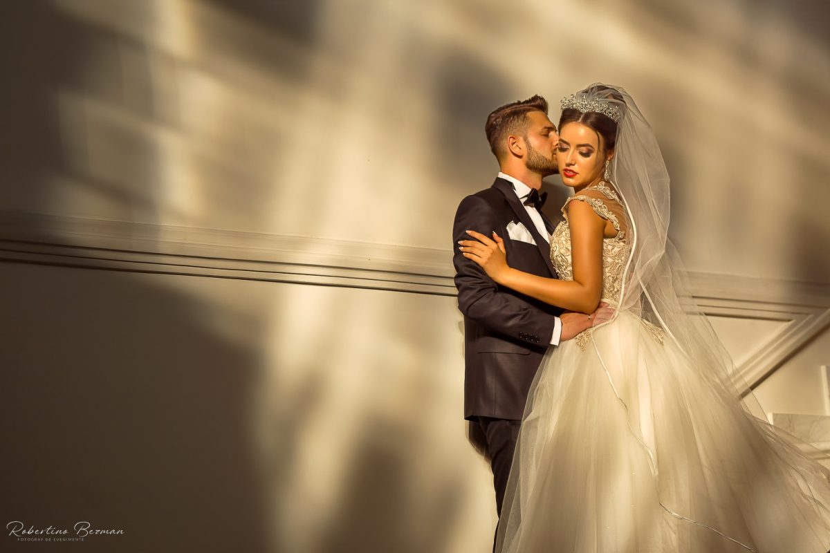 fotograf profesionist de nunta logodna cununie civila religioasa sedinte foto in studio portrete fotografie boudoir nud erotic sedinta foto de maternitate cu burtica gravida