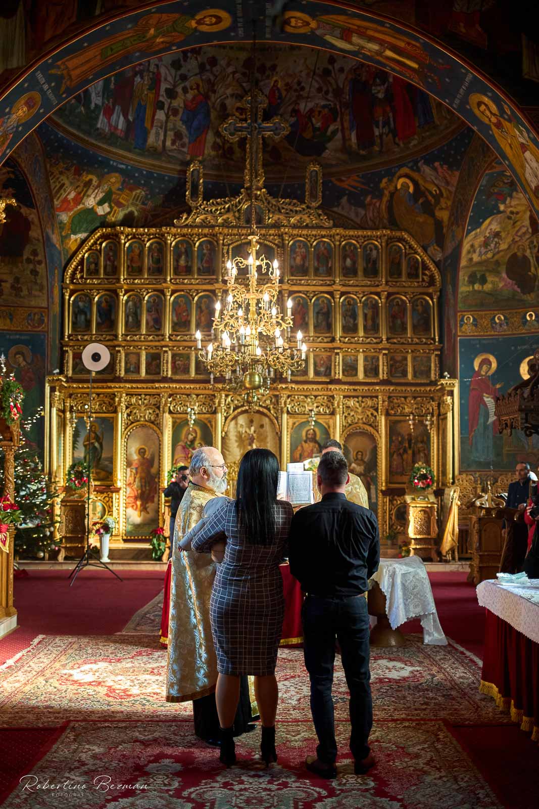 fotograf profesionist de nunta logodna cununie civila religioasa sedinte foto in studio portrete fotografie boudoir nud erotic sedinta foto de maternitate cu burtica gravida