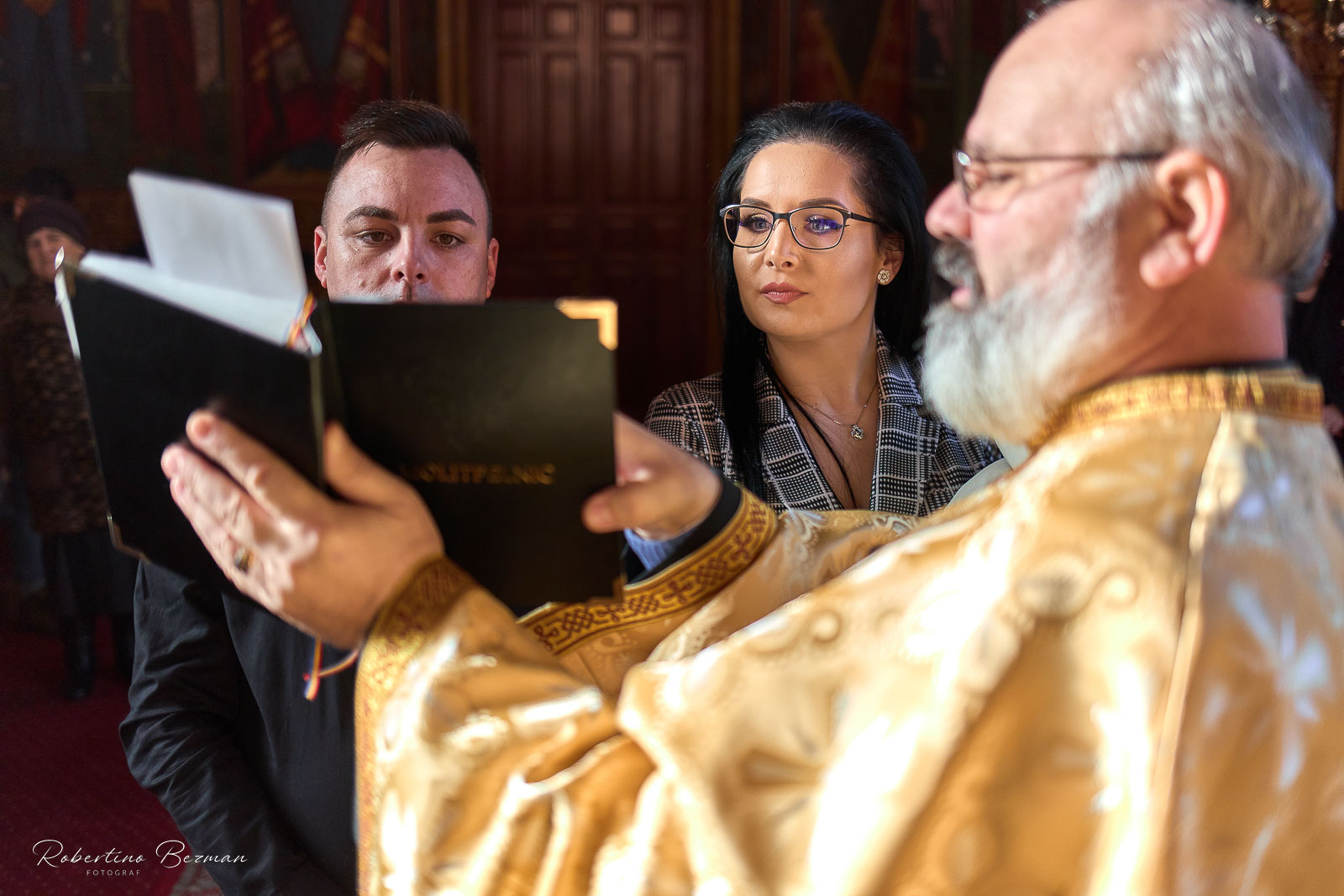 fotograf profesionist de nunta logodna cununie civila religioasa sedinte foto in studio portrete fotografie boudoir nud erotic sedinta foto de maternitate cu burtica gravida