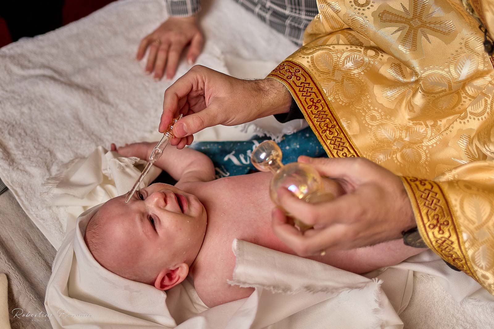 fotograf profesionist de nunta logodna cununie civila religioasa sedinte foto in studio portrete fotografie boudoir nud erotic sedinta foto de maternitate cu burtica gravida