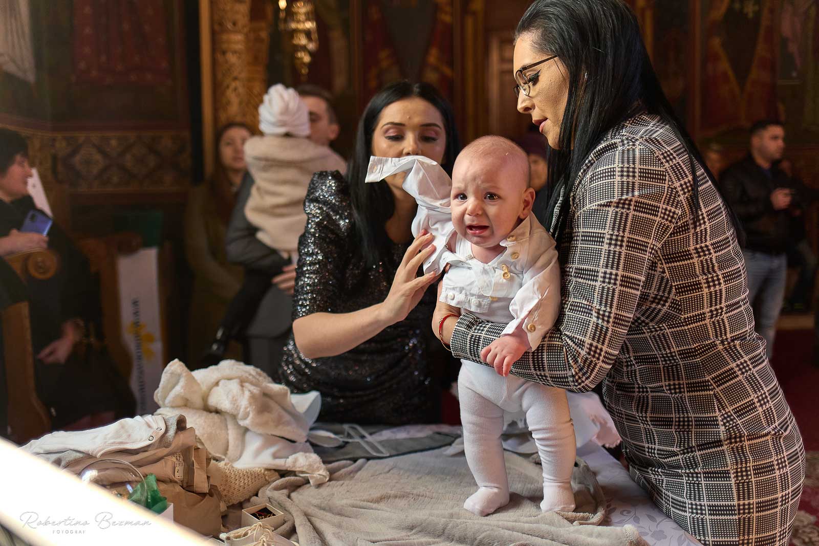 fotograf profesionist de nunta logodna cununie civila religioasa sedinte foto in studio portrete fotografie boudoir nud erotic sedinta foto de maternitate cu burtica gravida