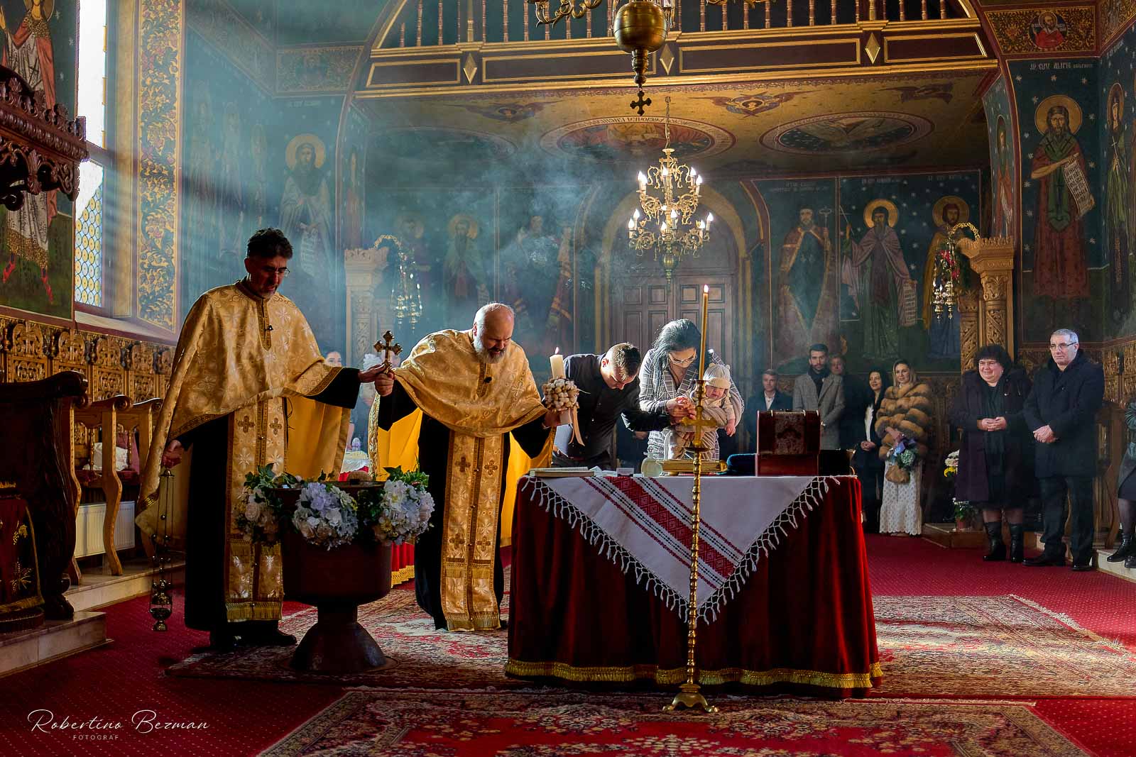 fotograf profesionist de nunta logodna cununie civila religioasa sedinte foto in studio portrete fotografie boudoir nud erotic sedinta foto de maternitate cu burtica gravida