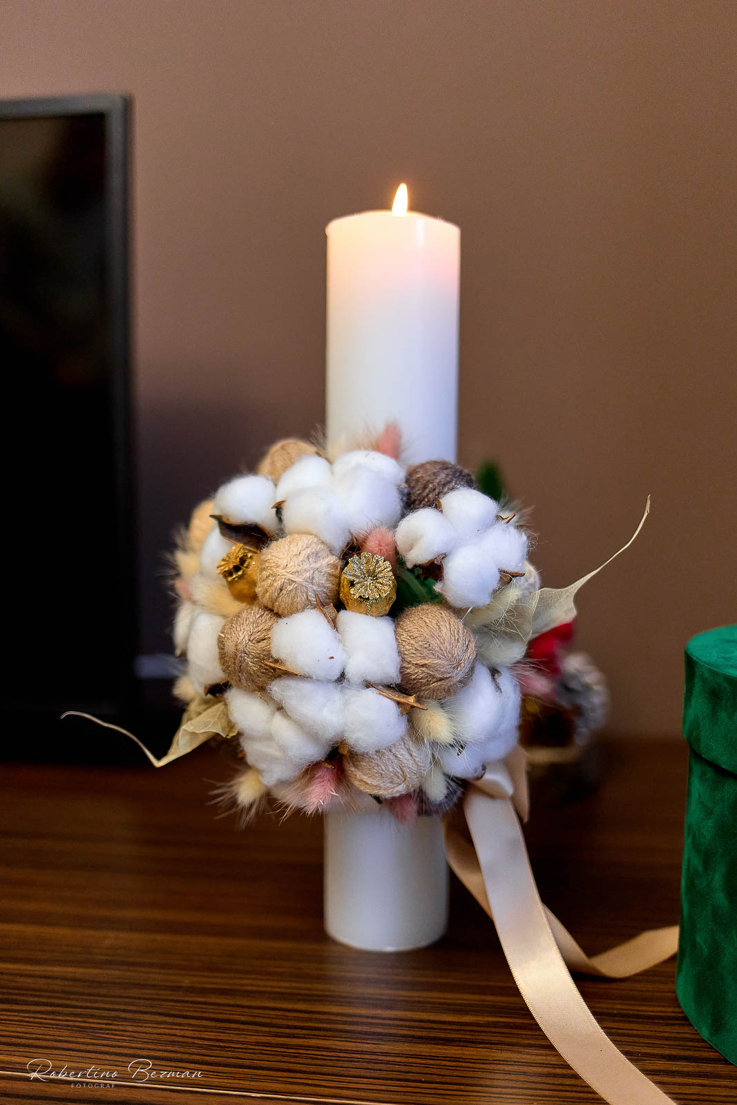 fotograf profesionist de nunta logodna cununie civila religioasa sedinte foto in studio portrete fotografie boudoir nud erotic sedinta foto de maternitate cu burtica gravida