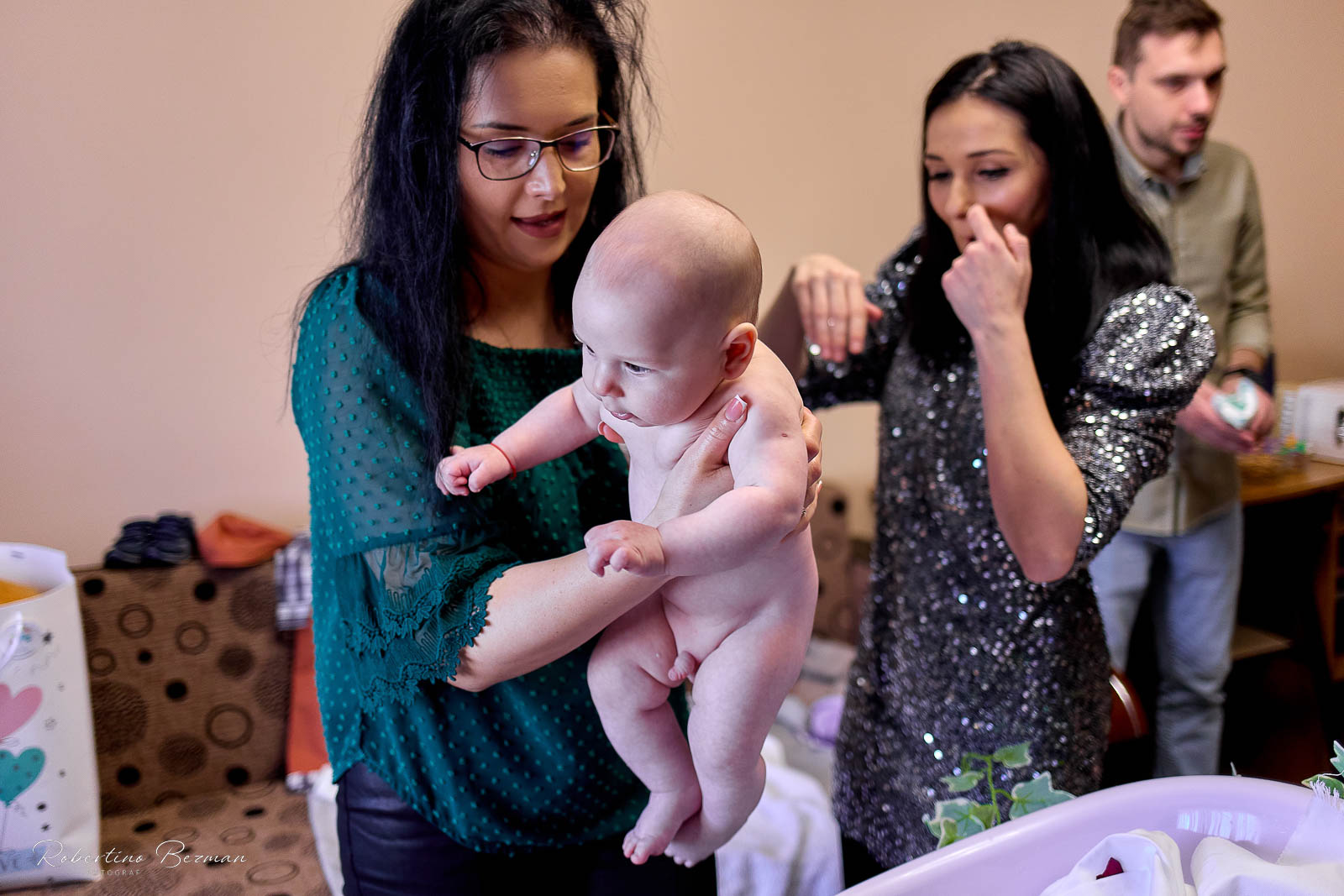 fotograf profesionist de nunta logodna cununie civila religioasa sedinte foto in studio portrete fotografie boudoir nud erotic sedinta foto de maternitate cu burtica gravida