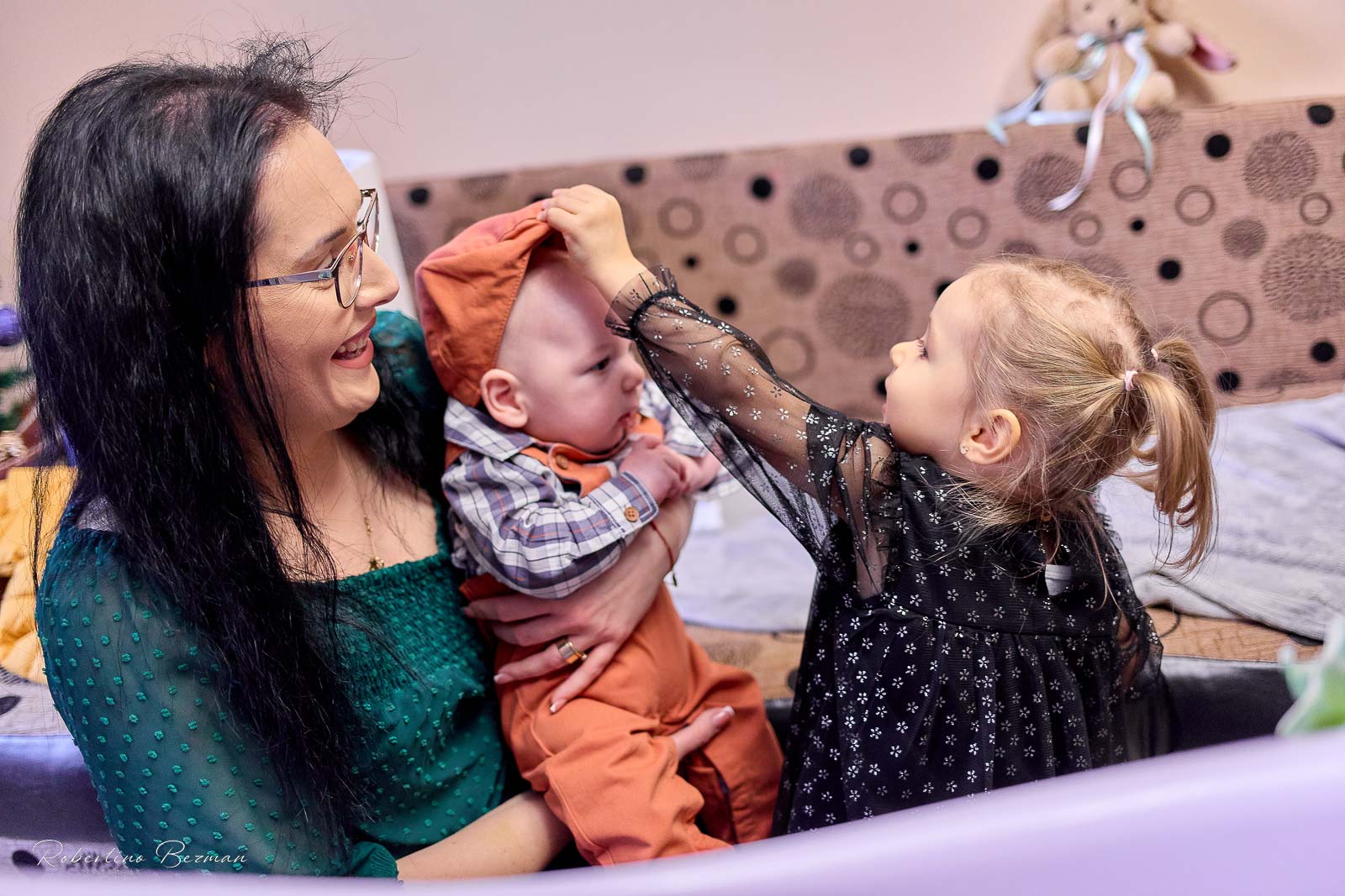 fotograf profesionist de nunta logodna cununie civila religioasa sedinte foto in studio portrete fotografie boudoir nud erotic sedinta foto de maternitate cu burtica gravida