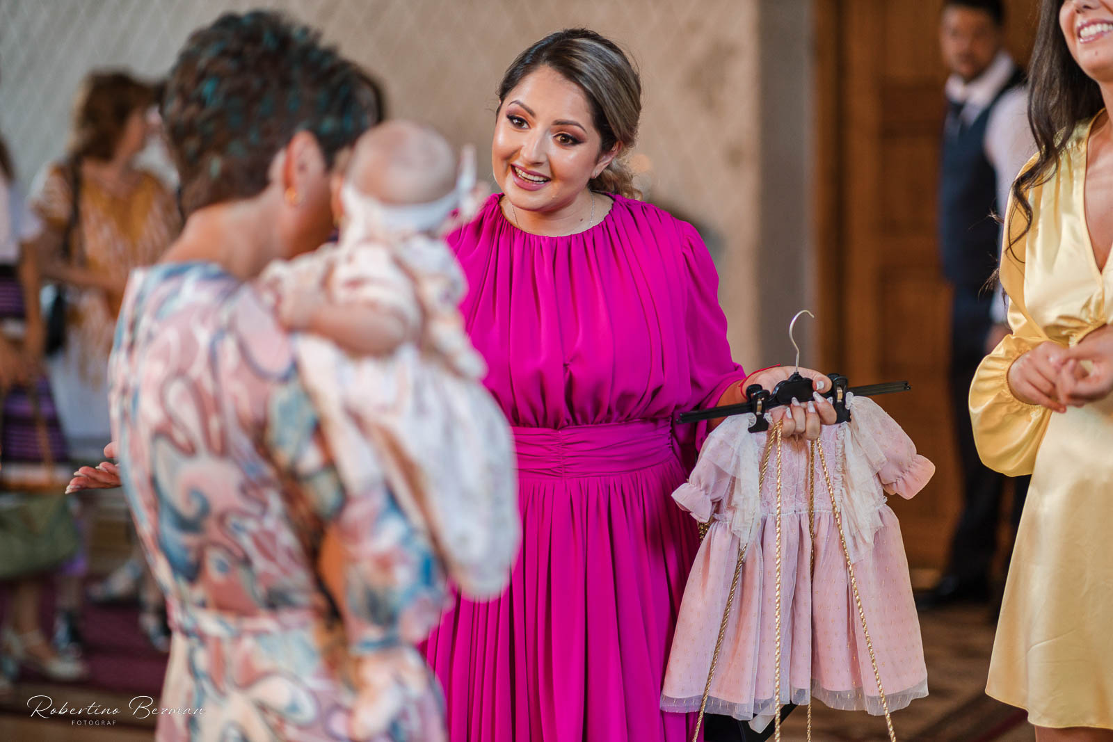 fotograf profesionist de nunta logodna cununie civila religioasa sedinte foto in studio portrete fotografie boudoir budoar beauty nud erotic glamour sedinta foto de maternitate cu burtica gravida