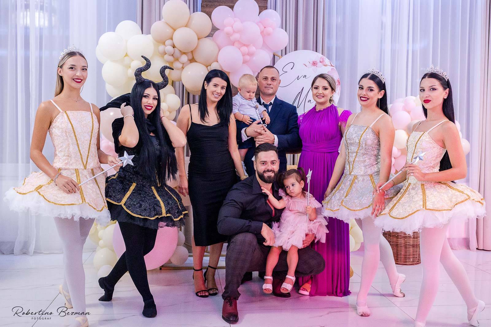 fotograf profesionist de nunta logodna cununie civila religioasa sedinte foto in studio portrete fotografie boudoir budoar beauty nud erotic glamour sedinta foto de maternitate cu burtica gravida