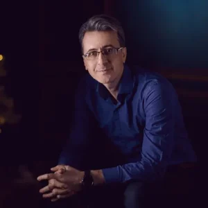 Robertino Bezman, fotograf nuntă Galați, portret profesional pentru servicii foto de nuntă